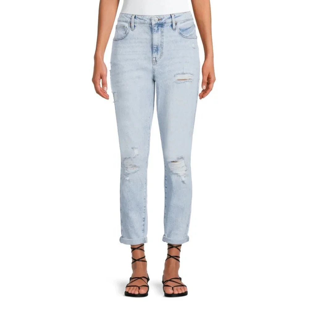 Juniors Destructed Mom Jeans Light Wash Size 21 No Boundaries NWT